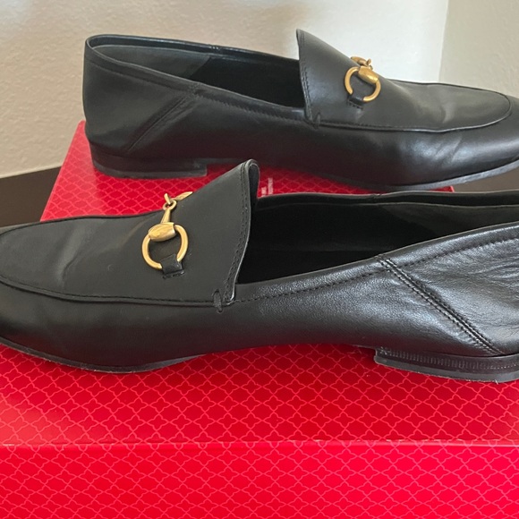 Ladies Gucci Black Loafers with Gold Accent - Picture 5 of 7
